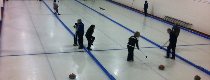 Marpole Curling Club is one of Christian'ın Beğendiği Mekanlar.