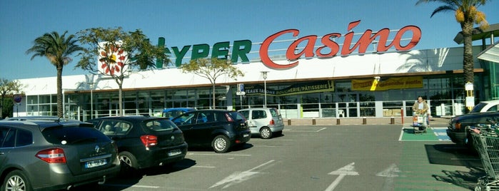 Hyper Casino is one of Tempat yang Disukai Maria.
