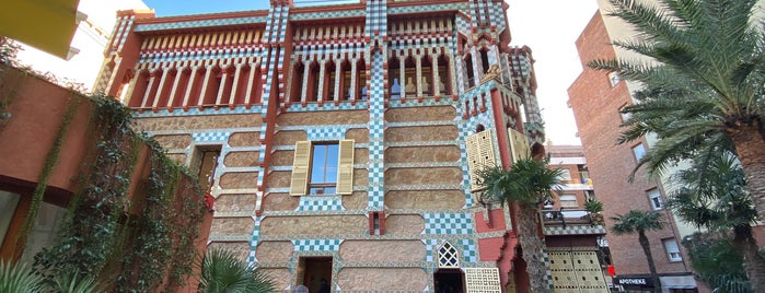 Casa Vicens is one of Gregさんのお気に入りスポット.