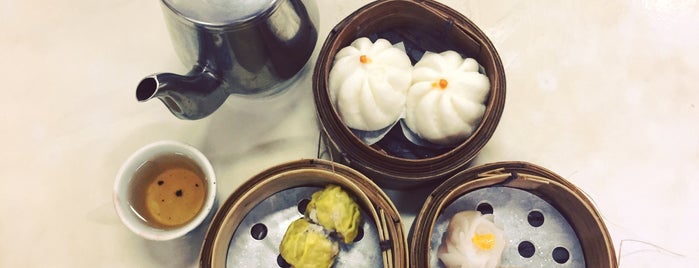 Cai Sin Dim Sum is one of Lugares favoritos de Christine.