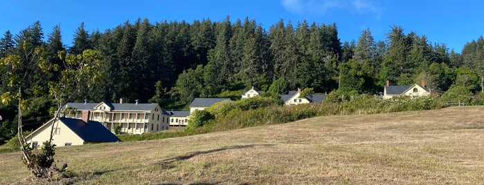 Fort Columbia State Park is one of WA State Parks.