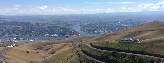 Lewiston Hill Overlook is one of Places to Visit.
