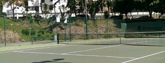 Canchas de Tenis Cumbres is one of Canchas de Tennis.
