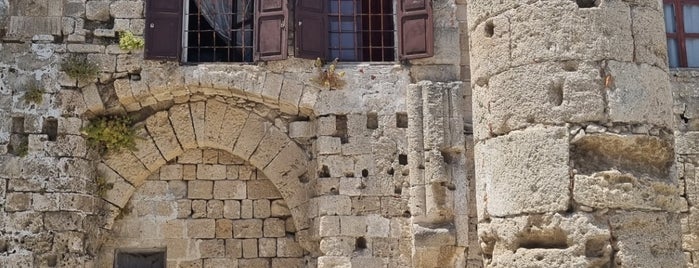 Rhodes Old Town is one of Rhodos.