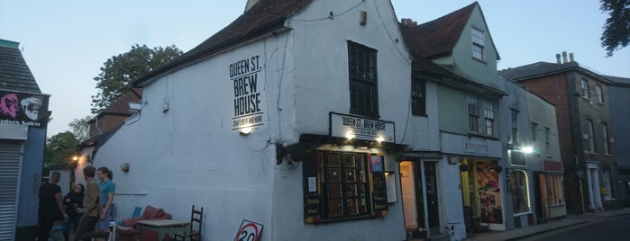 Queen St Brewhouse is one of Colchester.