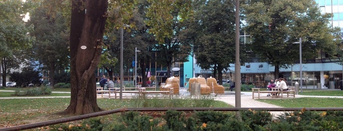 Schillerpark is one of Parks, Plätze und Grünanlagen.