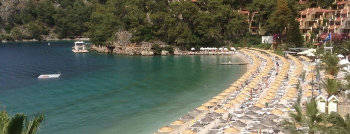 Hillside Beach Club is one of Ege Tarafları.
