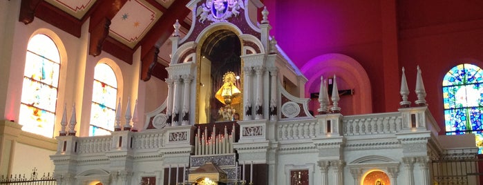 Our Lady of Peñafrancia Basilica of Naga is one of Tempat yang Disukai Annie.