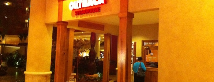 Outback Steakhouse is one of Locais curtidos por Alberto.