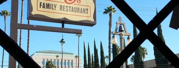 Mr. T's is one of Old School L.A. Diners & Coffee Shops.