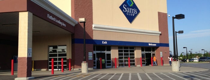 Sam's Club is one of Darryl’s Liked Places.