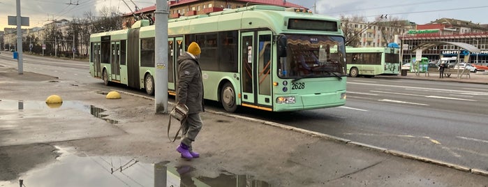 Остановка «Мотовелозавод» is one of Минск: автобусные/троллейбусные остановки.