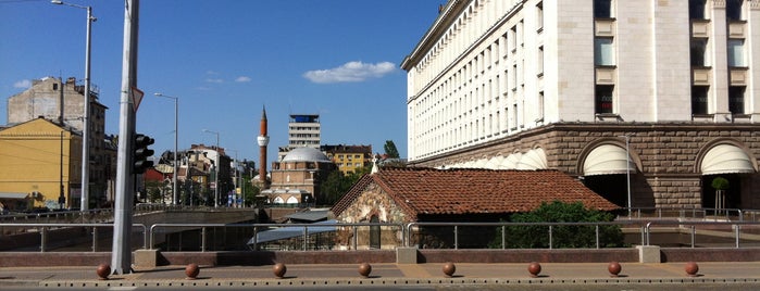 Храм Света Петка is one of Free Sofia Tour.