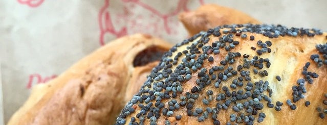 St-Viateur Bagel is one of The 15 Best Places for Bagels in Montreal.