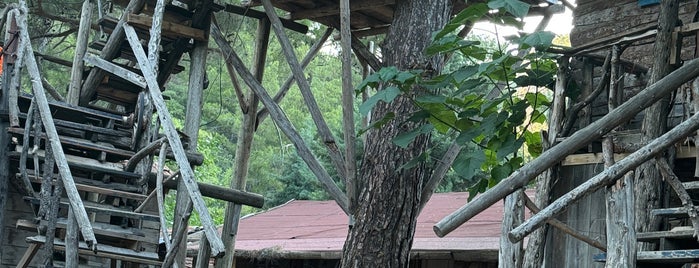 Kadir's Tree Houses is one of Olimpos.