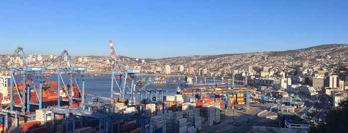 Paseo 21 de Mayo is one of Valparaíso.