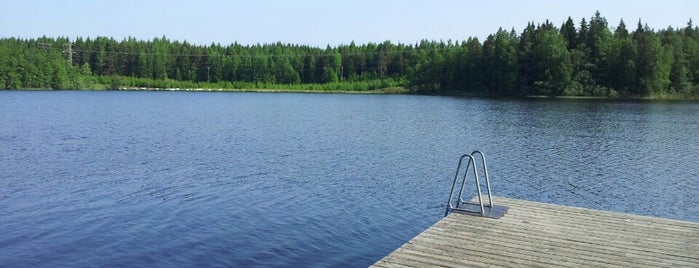 Lahdesjärven ranta is one of Tempat yang Disukai Jaana.