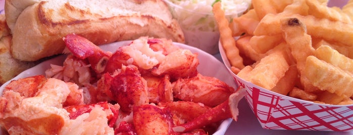 The Lobster Roll Restaurant is one of Hamptons.