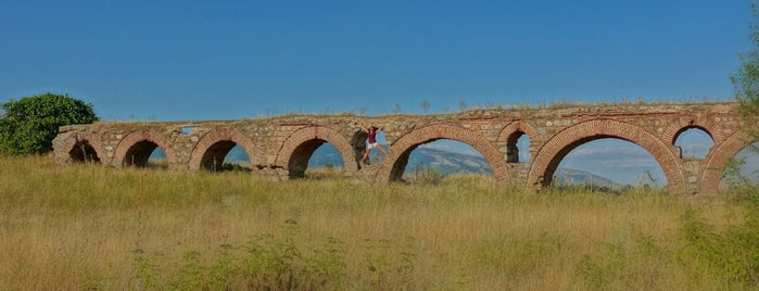Roman aquaduct is one of Sightseeing.