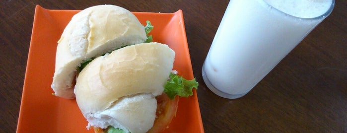 Padaria Aliança is one of J.さんのお気に入りスポット.