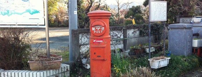 赤丸ポスト (青梅1-5 / 旧青梅1-24) is one of 青梅市・奥多摩町の赤丸ポスト.