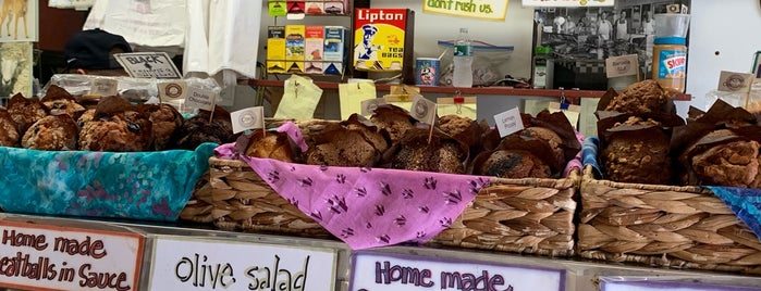 Broadyke Meat Market & Deli is one of Inwood.