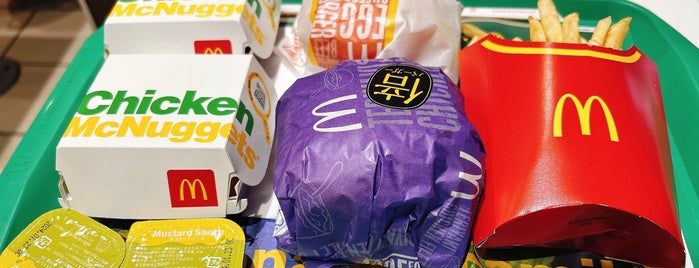 マクドナルド is one of ハンバーガー 行きたい.