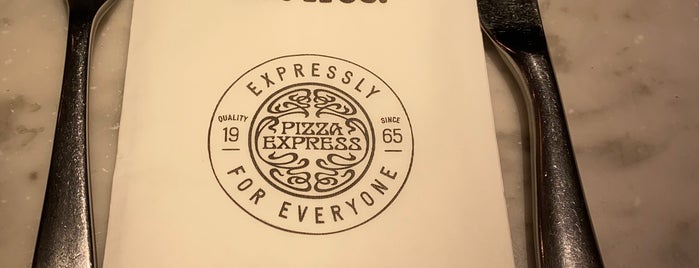 Pizza Express is one of สถานที่ที่ Ziad🇬🇧 ถูกใจ.