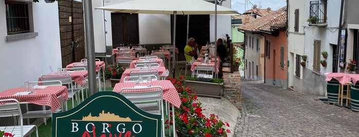 Osteria Borgo Vecchio is one of สถานที่ที่ Dmitry ถูกใจ.