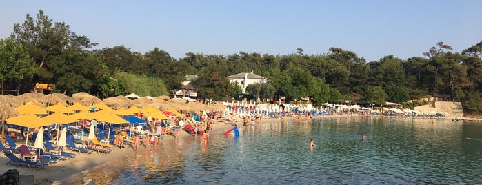 Alyki Beach is one of Neslihan'ın Beğendiği Mekanlar.