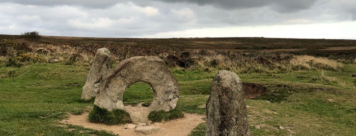 Men-an-tol is one of Anglie.