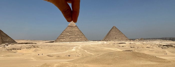 Pyramid of Cheops (Khufu) is one of Places To Go.