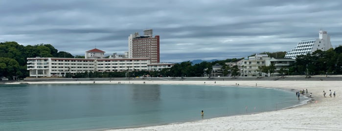 Shirarahama Beach is one of アウトドアスポット.