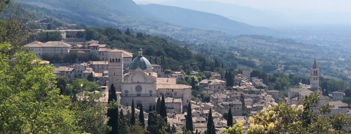 Assisi is one of Cammino di Francesco.