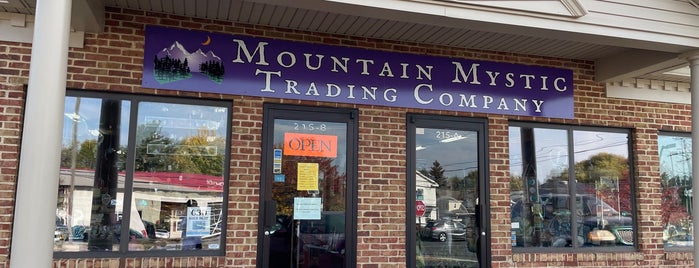 Mountain Mystic Trading Company is one of Shennandoah.