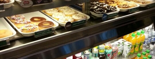Krispy Kreme is one of Vinceさんのお気に入りスポット.