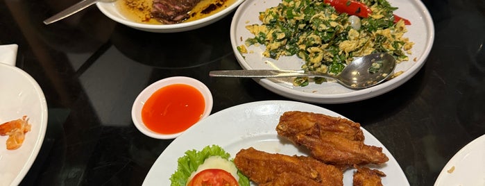 Baan Puengchom is one of Top Taste #2.