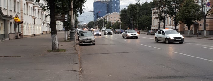 Остановка «Петровский сквер» is one of Остановки.