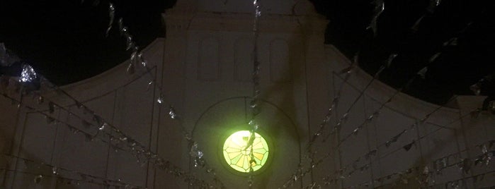 Mary Immaculate Parish Salawag is one of Lugares favoritos de Vito.