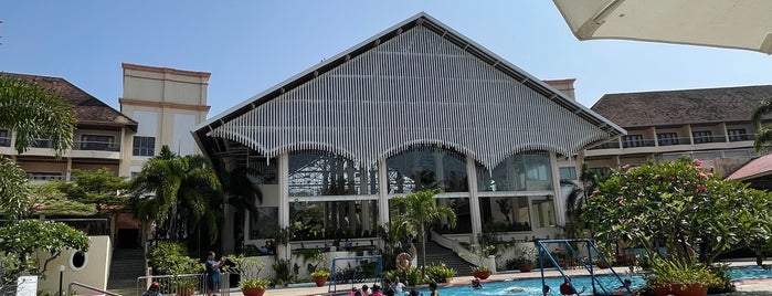 Radisson Blu Resort is one of New Delhi & India.