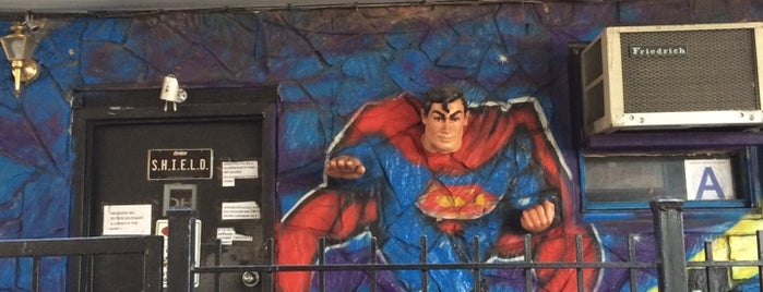 Gotham City Lounge is one of The Geek Guide to NY Comic Con & NY Super Week.