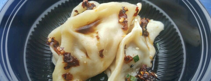 Dumpling Shack is one of Constantin's Saved Places.