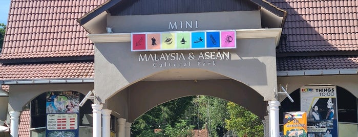 Taman Mini Malaysia & Mini Asean is one of Melaka Trip.