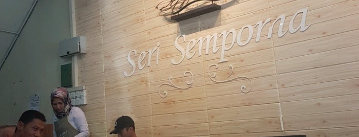 Restoren Seri Semporna is one of Afiq's Saved Places.