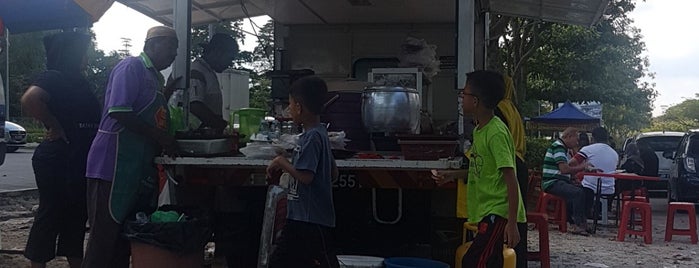 Gerai Rojak dan Cendol is one of Makan @ KL #15.