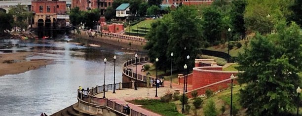 Chattahoochee Riverwalk is one of Tempat yang Disukai Sandra.