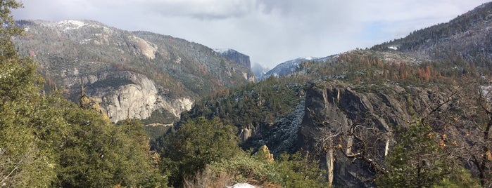 Yosemite National Park is one of Lieux qui ont plu à Aleksey.