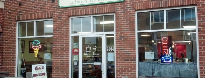 Market Street Coffee & Ice Cream is one of สถานที่ที่ Glenn ถูกใจ.