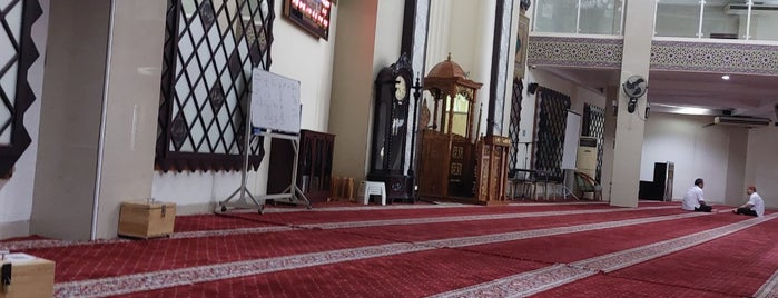 Masjid An-Nuur is one of Ayam bakar tosiga.