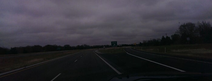 Texas Korean War Veterans Memorial Hwy is one of Road Stops.